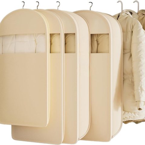 Two accordion-pleated garment bags to protect clothes from stains (off-white, 35 inches)